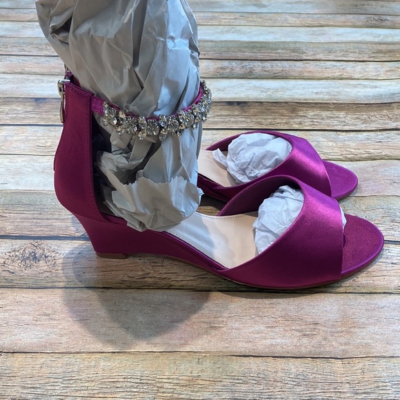 Journee Collection Womens Connor Heels NWT - Picture 3 of 6